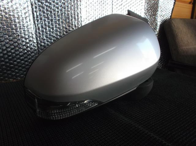 【中古】中古部品 アクア NHP10 右ｻｲﾄﾞﾐﾗｰ 【3310010100-001620191213500】