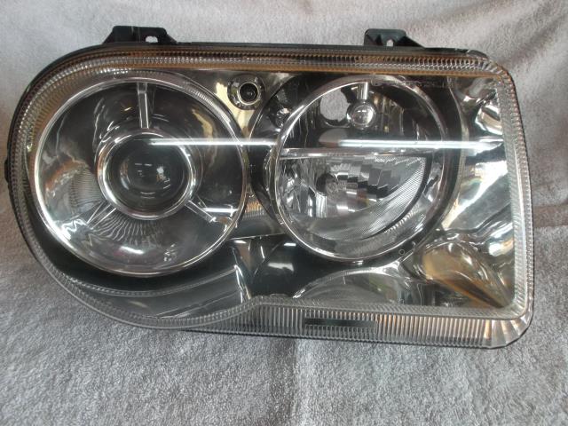【中古】中古部品 クライスラー300C LX35 右ﾍｯﾄﾞﾗﾝﾌﾟ 【3310010100-001571287910800】
