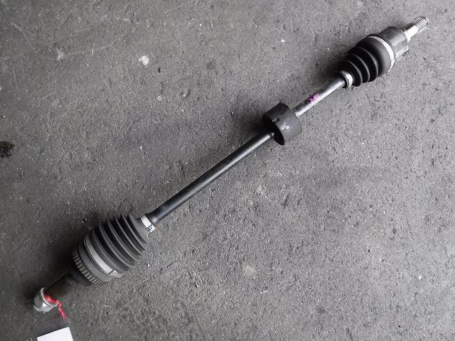 【中古】中古部品 ラパン HE22S 右ﾌﾛﾝﾄﾄﾞﾗｲﾌﾞｼｬﾌﾄ 【3340140100-001379907942100】