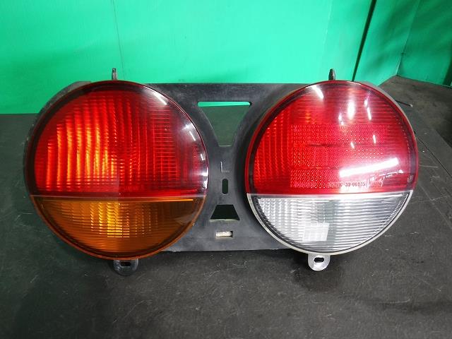 【中古】中古部品 タウンボックス U62W 左ﾃｰﾙﾗﾝﾌﾟ 【3340140100-001547557215600】
