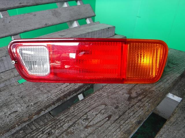 【中古】中古部品 ミニキャブ U41V 右ﾃｰﾙﾗﾝﾌﾟ 【3340140100-001452226315500】