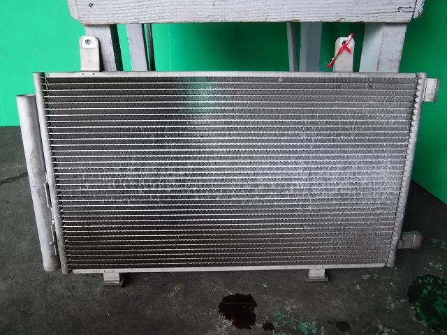 【中古】中古部品 ＳＸ４ YB11S ｺﾝﾃﾞﾝｻｰ 【3340140100-001367279360600】 9,900円