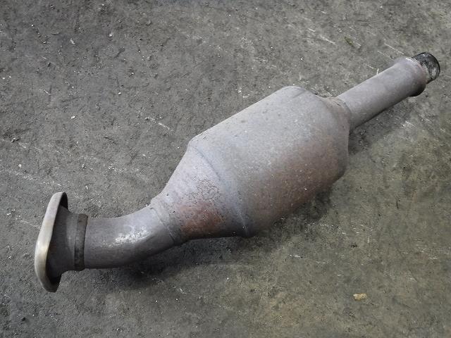 【中古】中古部品 エブリィ DA64V ﾌﾛﾝﾄｴｷｿﾞｰｽﾄﾊﾟｲﾌﾟ 【3340140100-001550682722200】