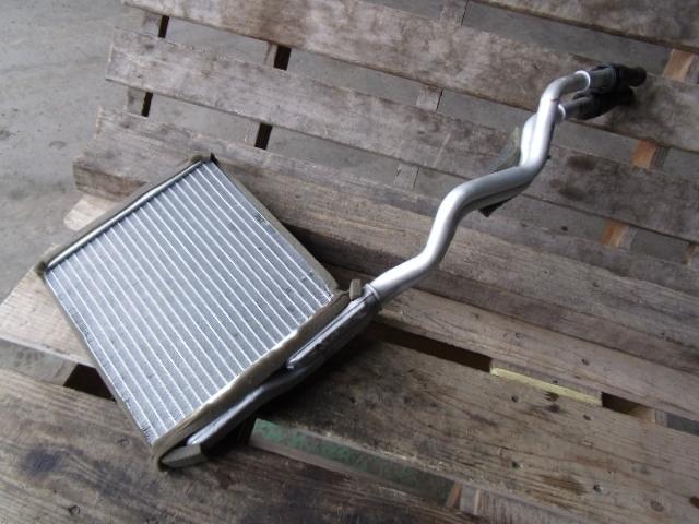 【中古】中古部品 プレマシー CREW ﾋｰﾀｰﾌﾞﾛｱﾓｰﾀｰ 【3340140100-000981141167900】