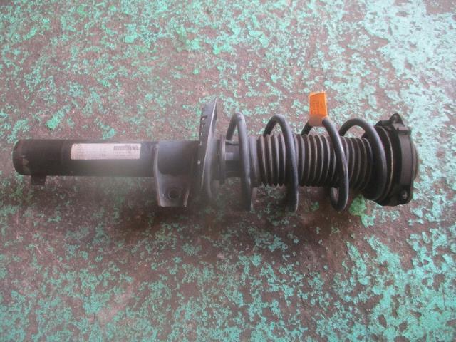 【中古】中古部品 VW ゴルフ 1KBLP 右ﾌﾛﾝﾄｽﾄﾗｯﾄ 【3500080000-000213226450110】
