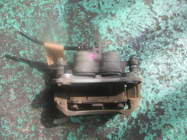 【中古】中古部品 セレナ HFC26 左ﾌﾛﾝﾄｷｬﾘﾊﾟｰ 【3500080000-000203083944360】