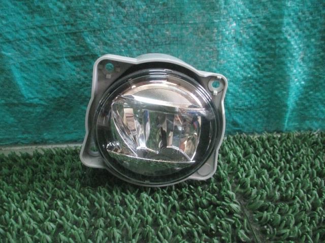 【中古】中古部品 パッソ M700A 左ﾌｫｸﾞﾗﾝﾌﾟ 【3500080000-220106000710950】