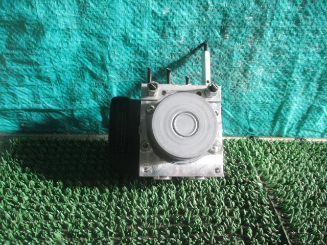【中古】中古部品 パッソ M700A ABSｱｸﾁｭｴｰﾀｰ 【3500080000-220106000742500】 8,701円