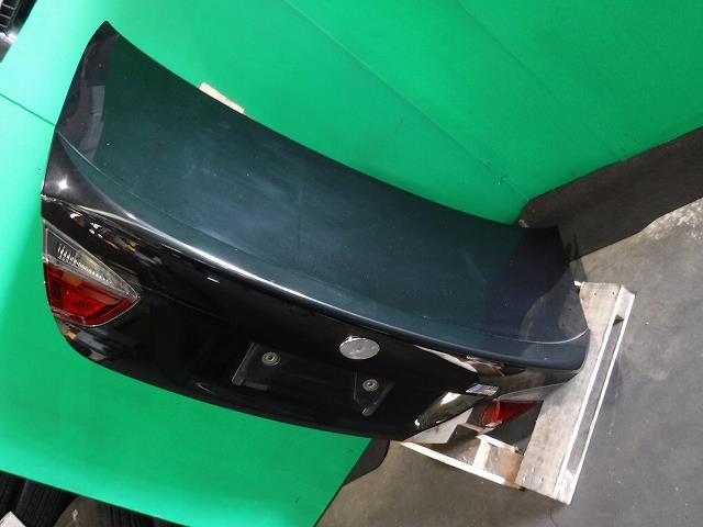 【中古】中古部品 BMW 3シリーズ VB23 ﾄﾗﾝｸﾘｯﾄﾞ 【3340140100-001303751115300】