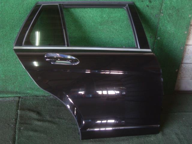 【中古】中古部品 ベンツ Cクラス 204248 右リアドア 【3340220100-000223007613300】|e-cleマート