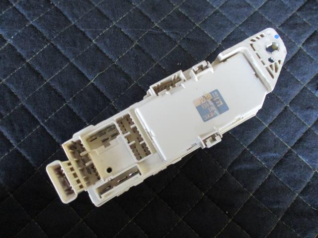 【中古】中古部品 ファミリア BG5S ﾋｭｰｽﾞﾎﾞｯｸｽ 【3330660100-000022304067800】 10,230円