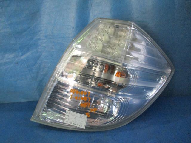 【中古】中古部品 フィット GP1 右ﾃｰﾙﾗﾝﾌﾟ 【3310160100-000004144715500】