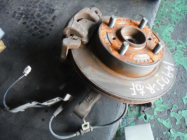 【中古】中古部品 ワゴンＲ MH21S 右ﾌﾛﾝﾄﾅｯｸﾙﾊﾌﾞ 【3340140100-001109814944310】