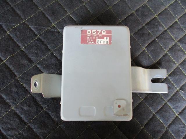 【中古】中古部品 ファミリア BG5S ﾐｯｼｮﾝｺﾝﾋﾟｭｰﾀｰ 【3330660100-000022304063200】