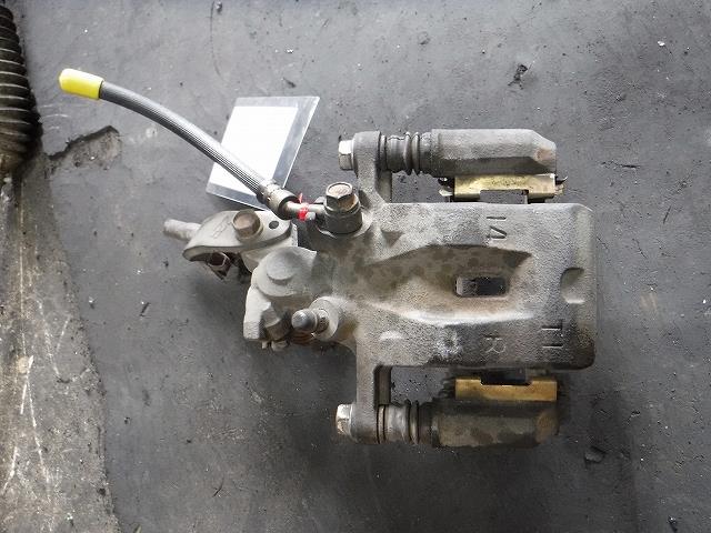 【中古】中古部品 ＲＸ－８ SE3P 右ﾘｱｷｬﾘﾊﾟｰ 【3340140100-001461867044430】