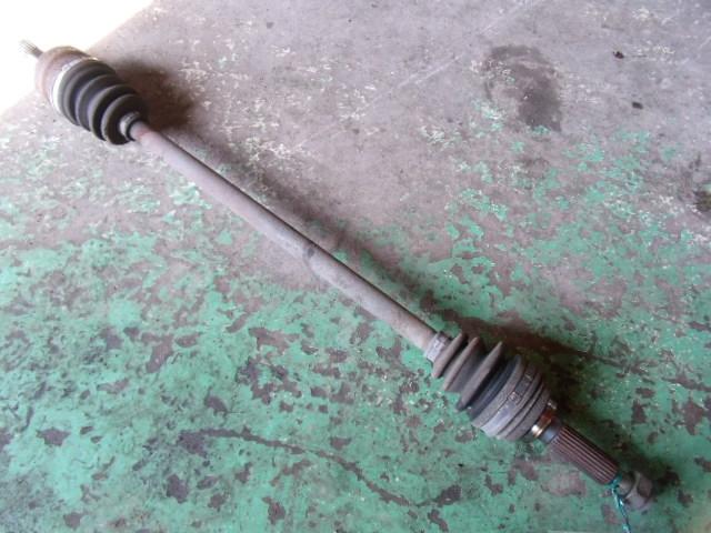 【中古】中古部品 アルト HC11V 右ﾌﾛﾝﾄﾄﾞﾗｲﾌﾞｼｬﾌﾄ 【3340140100-000947293842100】
