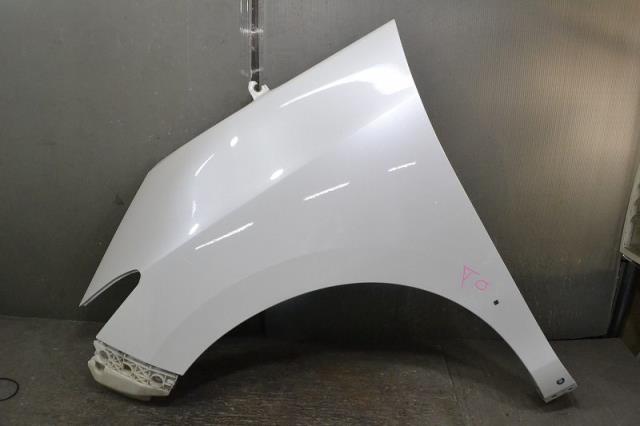【中古】中古部品 エスティマ ACR50W 左ﾌﾛﾝﾄﾌｪﾝﾀﾞｰ 【3310580000-220319000610700】