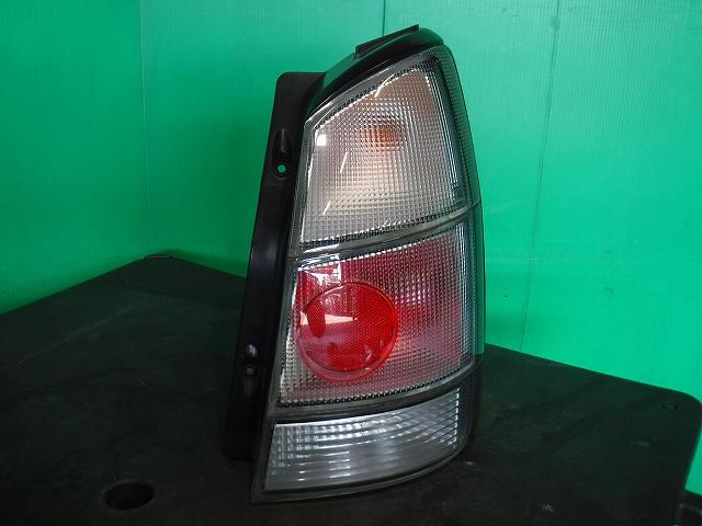 【中古】中古部品 プレオ RA1 右ﾃｰﾙﾗﾝﾌﾟ 【3340140100-001620067715500】