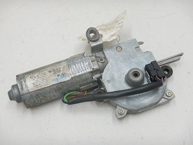 【中古】中古部品 ベンツ Eクラス 210070 その他 ﾓｰﾀｰ 【3310070100-000747114069400】