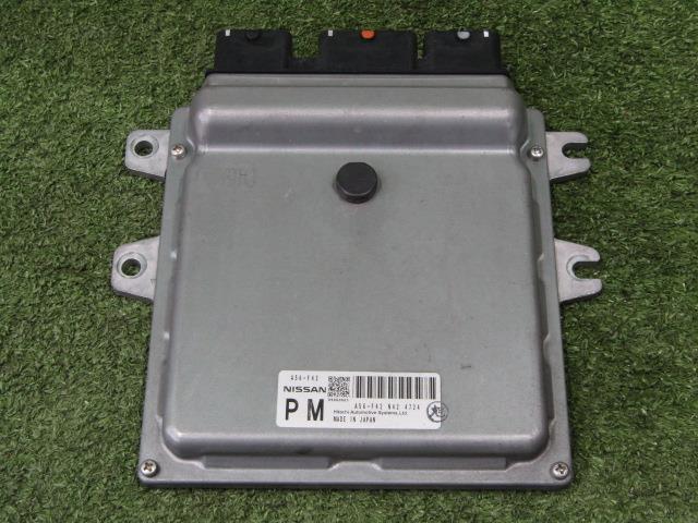 中古部品 セドリック QJY31 エンジンコンピューター