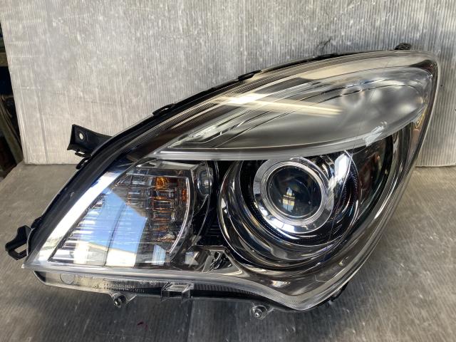 【中古】中古部品 ソリオ MA15S 左ﾍｯﾄﾞﾗﾝﾌﾟ 【3330580100-000223006310900】