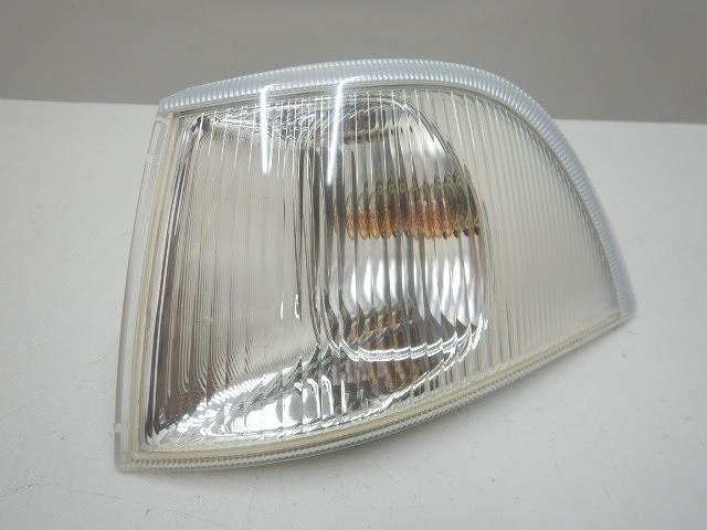 中古部品 ボルボ 40シリーズ 4B4204W 左クリアランスランプ