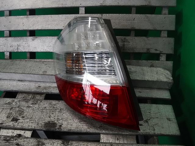 【中古】中古部品 フィット GE8 左ﾃｰﾙﾗﾝﾌﾟ 【3340140100-001665028915600】