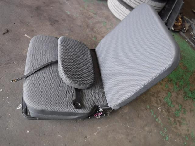 【中古】中古部品 ハイゼット S500P ｱｼｽﾀﾝﾄｼｰﾄ 【3340140100-000022104270600】