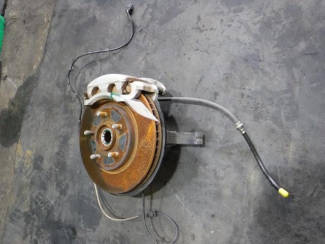 【中古】中古部品 リーフ AZE0 左ﾌﾛﾝﾄﾅｯｸﾙﾊﾌﾞ 【3340140100-001414375544340】