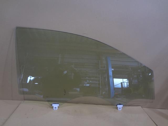 【中古】中古部品 プレオプラス LA300F 右ﾌﾛﾝﾄﾄﾞｱｶﾞﾗｽ 【3330460100-000001526913130】