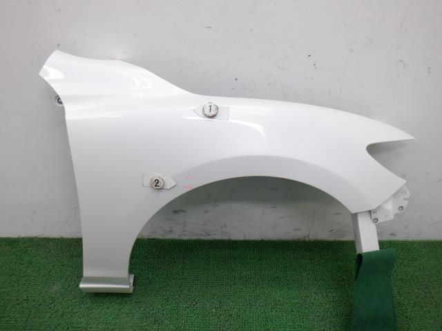 【中古】中古部品 アテンザ GJ5FP 右ﾌﾛﾝﾄﾌｪﾝﾀﾞｰ 【3310250100-000223007510600】