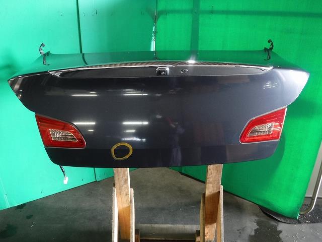 【中古】中古部品 スカイライン V36 ﾄﾗﾝｸﾘｯﾄﾞ 【3340140100-001566918615300】 10,841円