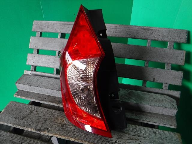 【中古】中古部品 ノート E12 左ﾃｰﾙﾗﾝﾌﾟ 【3340140100-001420362915600】
