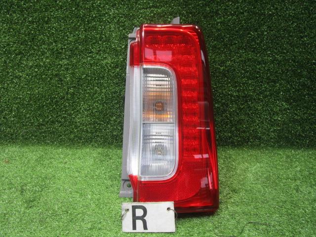 【中古】中古部品 タント LA600S 右ﾃｰﾙﾗﾝﾌﾟ 【3330200100-210597000015500】