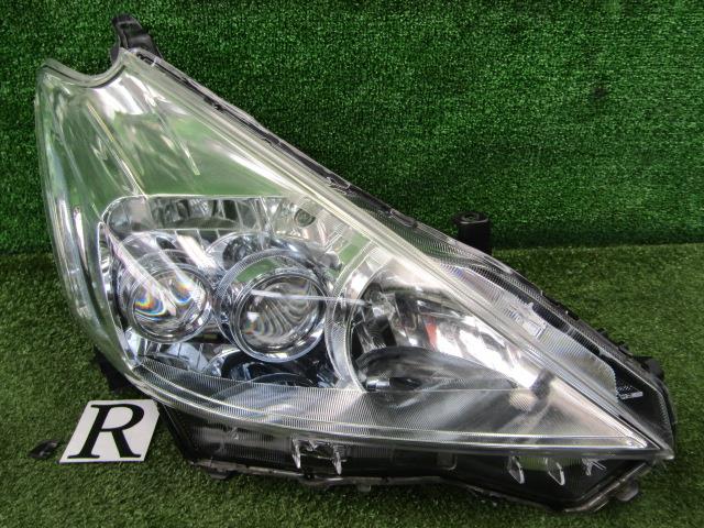 中古部品 プリウスα ZVW41W 右ヘッドランプ