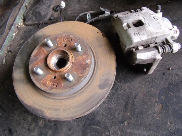 【中古】中古部品 スイフト ZC71S 右ﾌﾛﾝﾄﾅｯｸﾙﾊﾌﾞ 【3340140100-001008809344310】