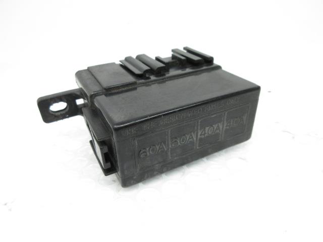 【中古】中古部品 カプチーノ EA21R ﾋｭｰｽﾞﾎﾞｯｸｽ 【3500170000-220507504467800】