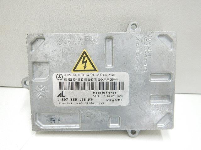 【中古】中古部品 ベンツ Sクラス 221176 ﾗｲﾄｺﾝﾄﾛｰﾙﾕﾆｯﾄ 【3310070100-000090734910811】