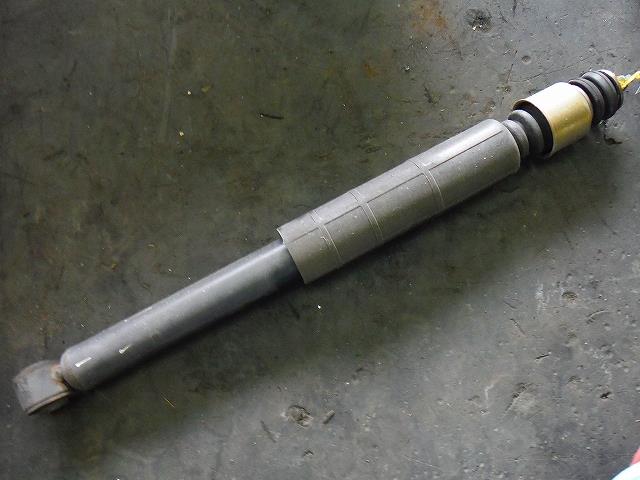 【中古】中古部品 ティーダ ラティオ SC11 右ﾘｱｼｮｯｸｱﾌﾞｿｰﾊﾞｰ 【3340140100-001228977950700】