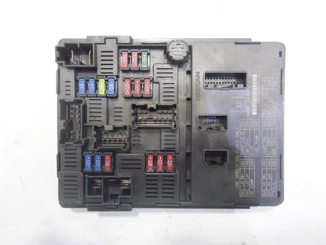 【中古】中古部品 マーチ K13 ﾋｭｰｽﾞﾎﾞｯｸｽ 【3310250100-000223006267800】