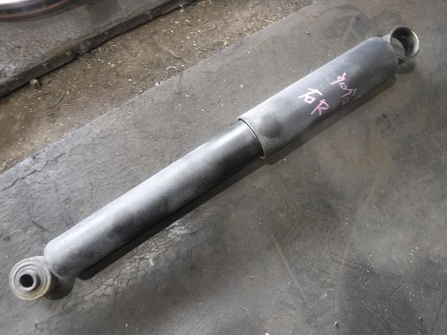 【中古】中古部品 ウイングロード WFY11 右ﾘｱｼｮｯｸｱﾌﾞｿｰﾊﾞｰ 【3340140100-001639400450700】