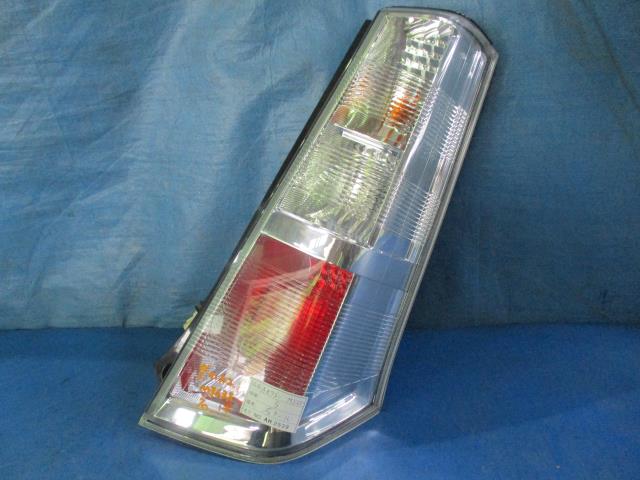 【中古】中古部品 ＡＺワゴン MJ23S 右ﾃｰﾙﾗﾝﾌﾟ 【3310160100-000004171215500】