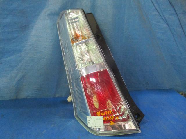 【中古】中古部品 ＡＺワゴン MJ23S 左ﾃｰﾙﾗﾝﾌﾟ 【3310160100-000004171215600】 6,482円