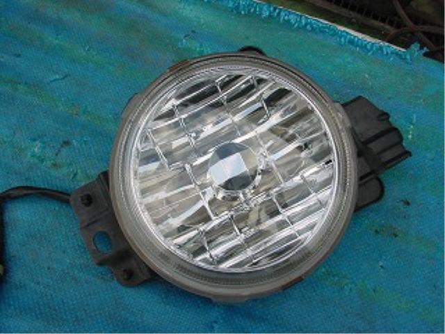 【中古】中古部品 ムーヴ L902S 右ﾌｫｸﾞﾗﾝﾌﾟ 【3340140100-000579336910850】