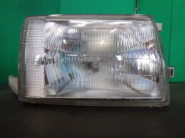 【中古】中古部品 コンフォート YXS11 右ヘッドランプ 【3340140100-000022156210800】