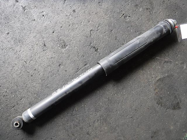 【中古】中古部品 ヴィッツ NSP130 右ﾘｱｼｮｯｸｱﾌﾞｿｰﾊﾞｰ 【3340140100-001453690450700】