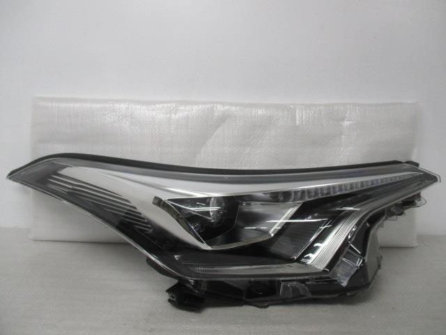 【中古】中古部品 Ｃ－ＨＲ ZYX10 右ﾍｯﾄﾞﾗﾝﾌﾟ 【3380050000-000033028910800】