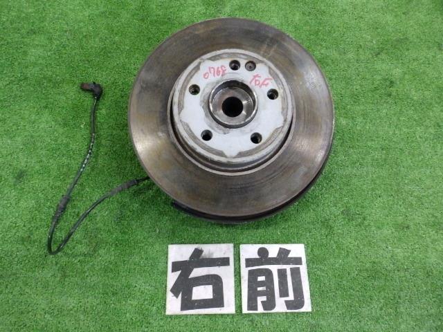 【中古】中古部品 ベンツ Vクラス 639811 右ﾌﾛﾝﾄﾅｯｸﾙﾊﾌﾞ 【3260250000-000022076844310】