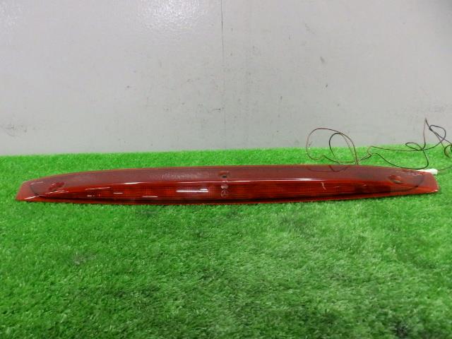 【中古】中古部品 ベンツ Vクラス 639811 その他 ﾗﾝﾌﾟ類 【3260250000-000022076869200】 9,074円