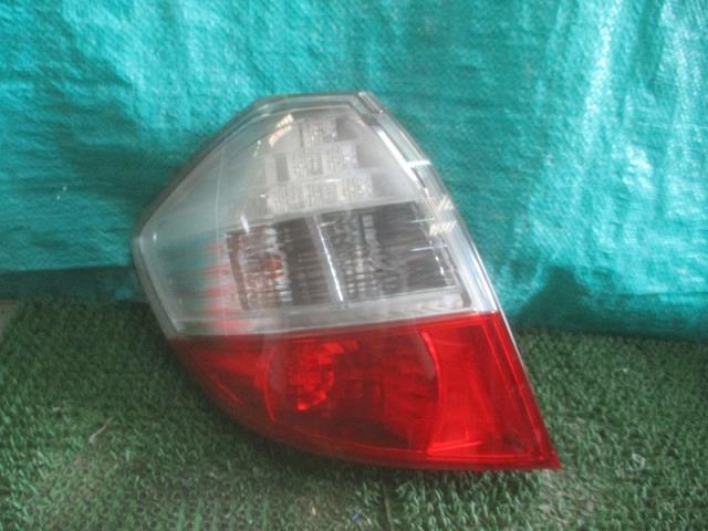 【中古】中古部品 フィット GE8 左ﾃｰﾙﾗﾝﾌﾟ 【3500080000-220210002215600】